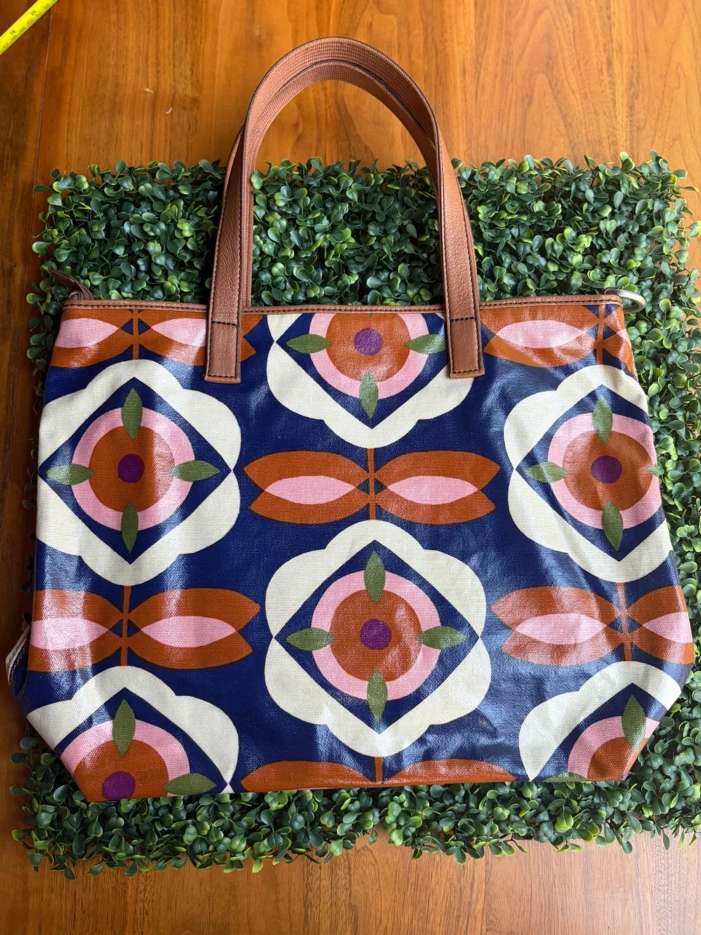 Fossil Key-Per Coated Canvas Tote Bag Navy Floral Geometric Print